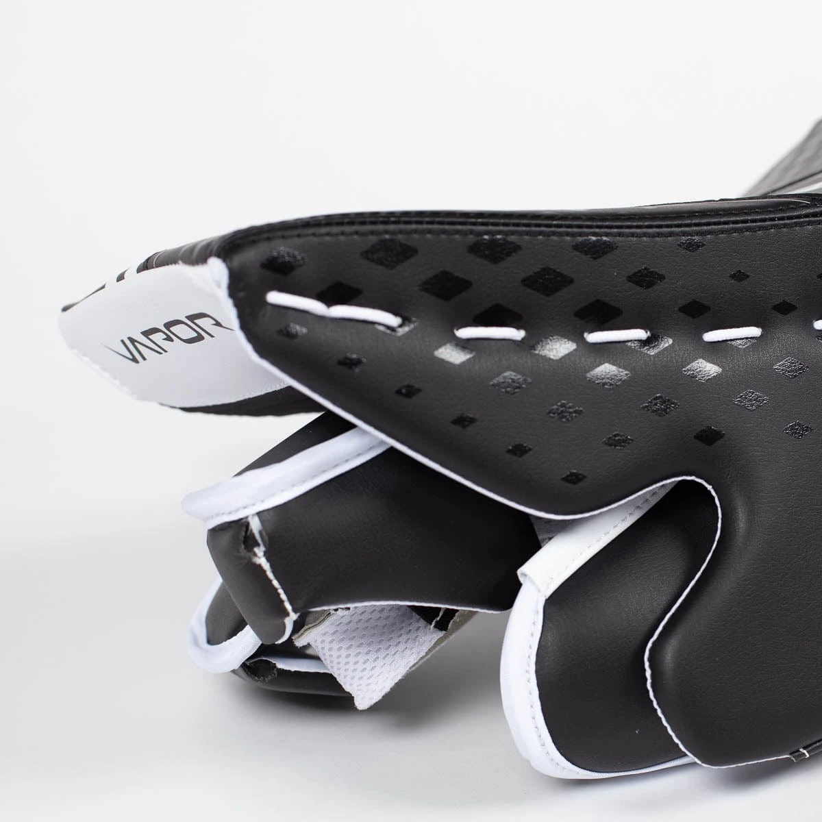 Bauer Vapor X2.7 Senior Goalie Blocker 2 Bauer Vapor X2.7 Senior Goalie Blocker - Image 2