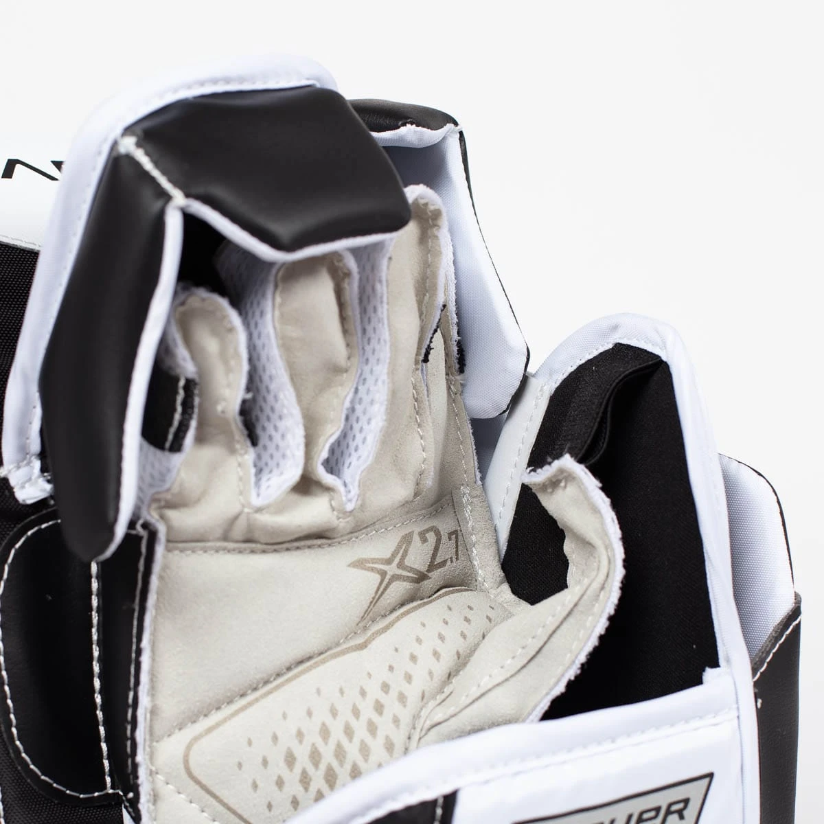 Bauer Vapor X2.7 Senior Goalie Blocker 7 Bauer Vapor X2.7 Senior Goalie Blocker - Image 7