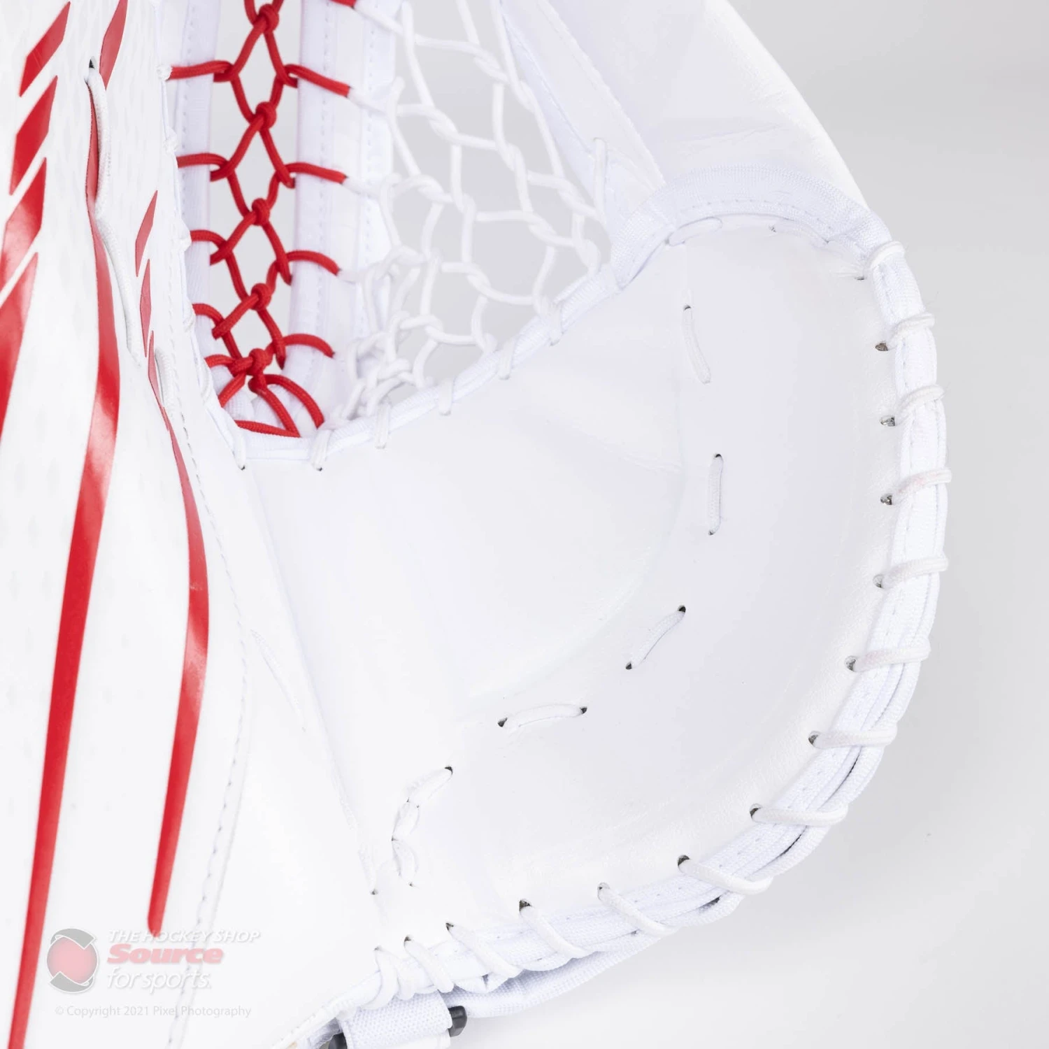 Bauer Vapor HyperLite Senior Goalie Catcher 6 Bauer Vapor HyperLite Senior Goalie Catcher - Image 6