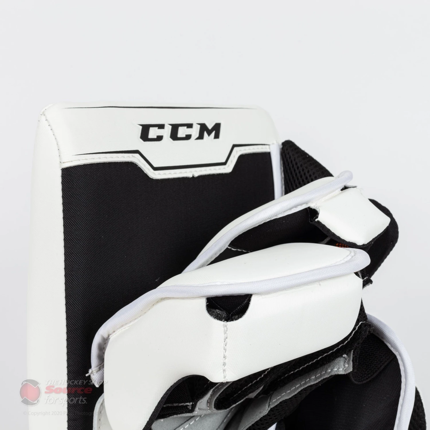 CCM Axis A1.9 Senior Goalie Blocker - Source Exclusive 10 CCM Axis A1.9 Senior Goalie Blocker - Source Exclusive - Image 10