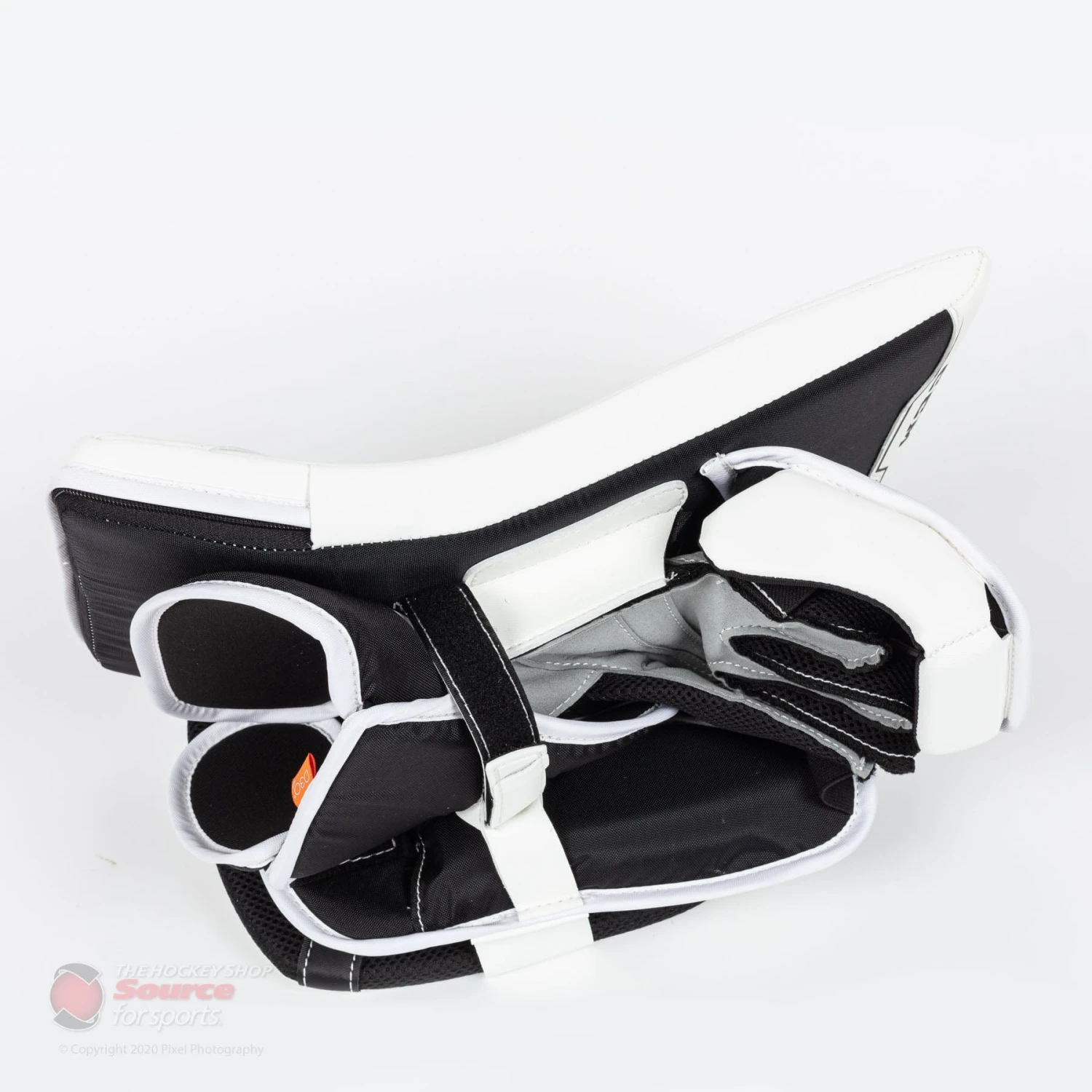 CCM Axis A1.9 Senior Goalie Blocker - Source Exclusive 7 CCM Axis A1.9 Senior Goalie Blocker - Source Exclusive - Image 7