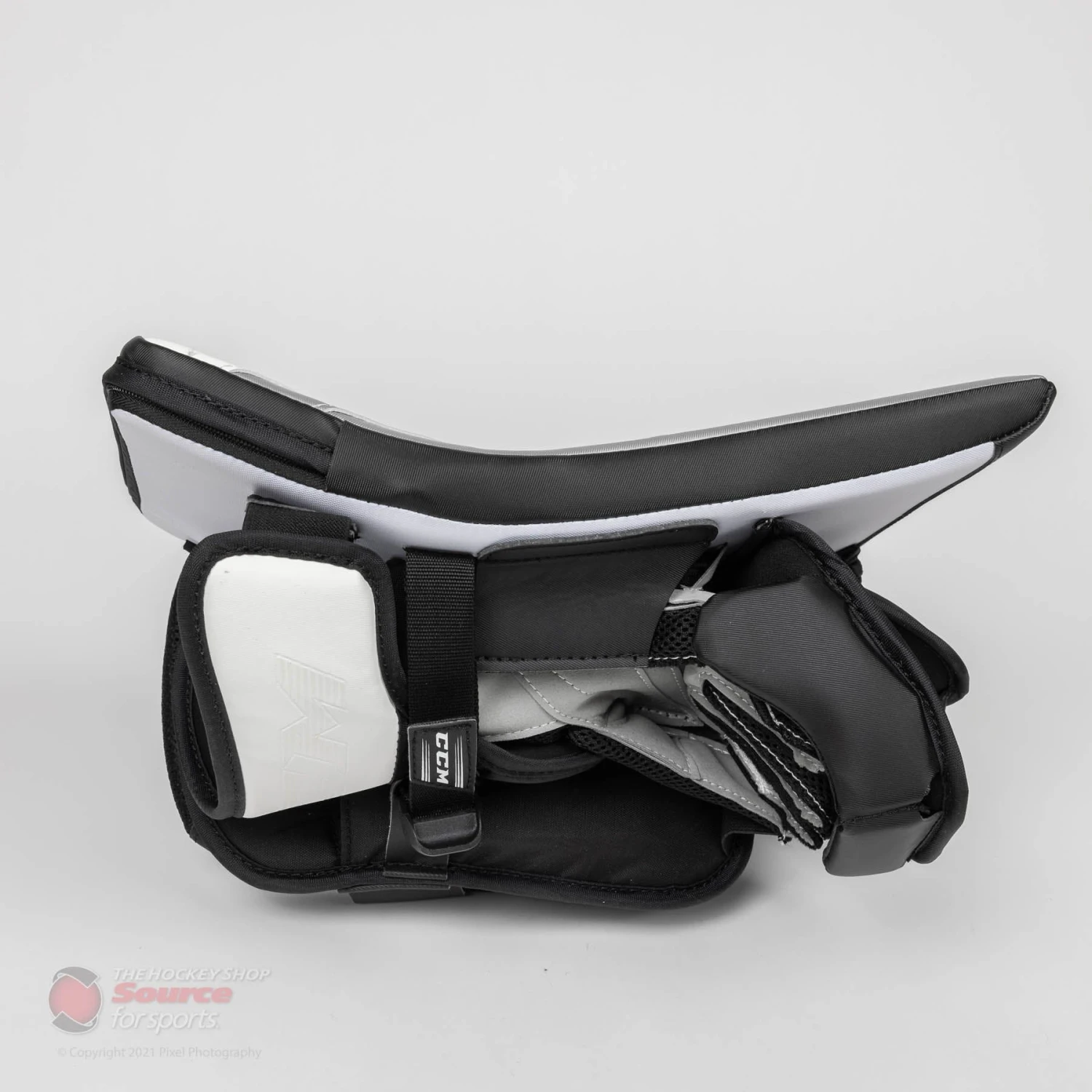 CCM Extreme Flex E5.5 Senior Goalie Blocker - Source Exclusive 3 CCM Extreme Flex E5.5 Senior Goalie Blocker - Source Exclusive - Image 3