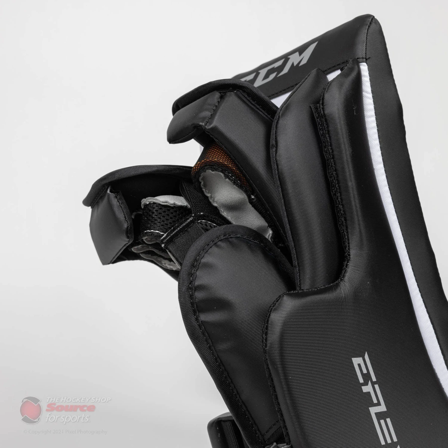 CCM Extreme Flex E5.5 Senior Goalie Blocker - Source Exclusive 5 CCM Extreme Flex E5.5 Senior Goalie Blocker - Source Exclusive - Image 5