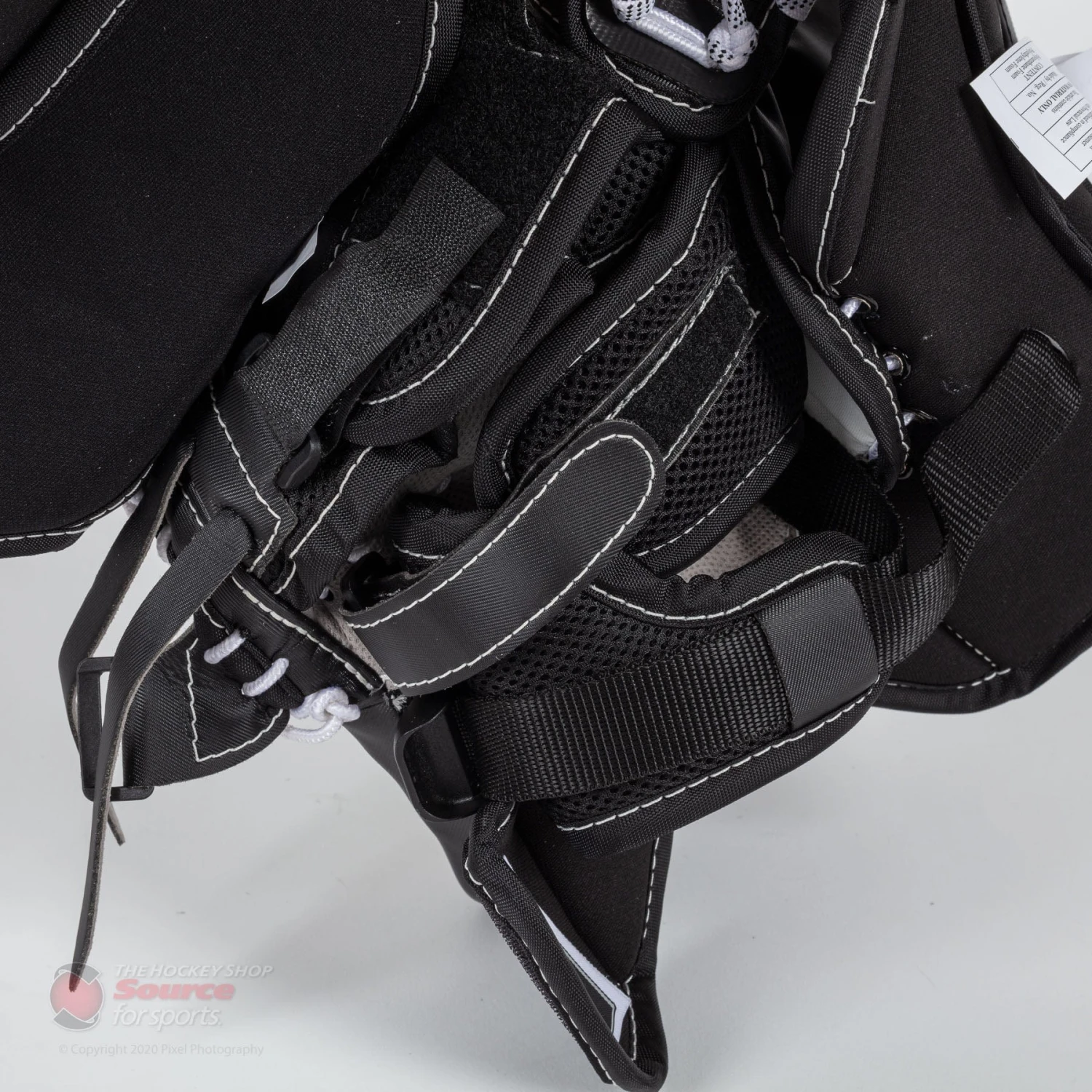 CCM Axis Senior Goalie Catcher - 580 Break Angle 10 CCM Axis Senior Goalie Catcher - 580 Break Angle - Image 10