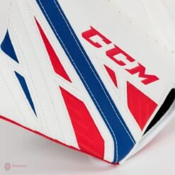 CCM Extreme Flex 4 Pro Senior Goalie Catcher -Optimal Hockey Shop ccm catchers ccm extreme flex 4 pro senior goalie catcher 5314630189122