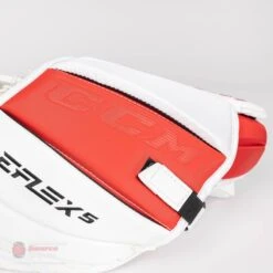 CCM Extreme Flex 5 Senior Goalie Catcher - 600 Break Angle -Optimal Hockey Shop ccm catchers ccm extreme flex 5 senior goalie catcher 600 break angle 27972556357698
