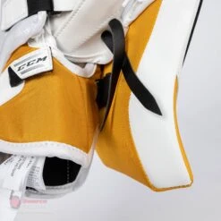 CCM Extreme Flex E5.9 Senior Goalie Catcher -Optimal Hockey Shop ccm catchers ccm extreme flex e5 9 senior goalie catcher 27988525449282