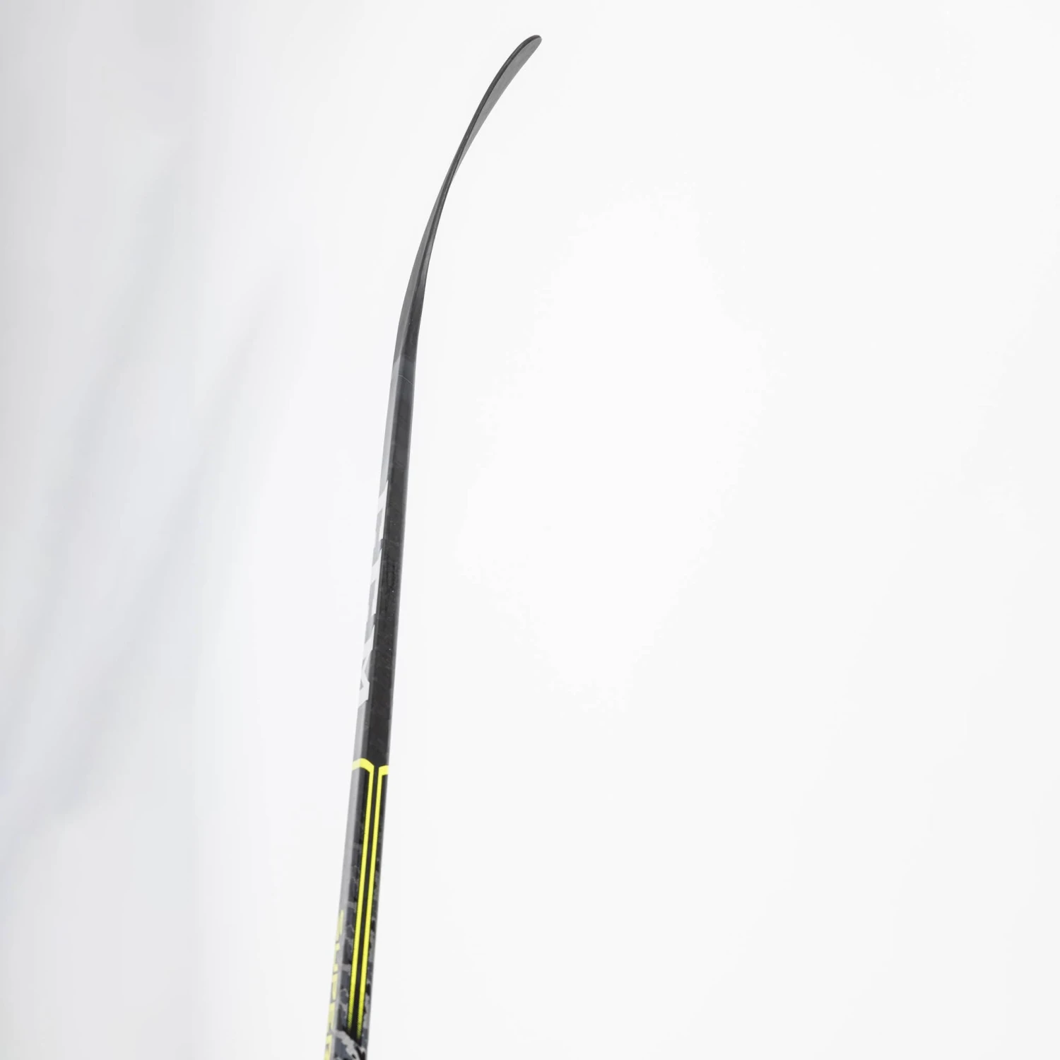 CCM Super Tacks Team Intermediate Hockey Stick (2020) 4 CCM Super Tacks Team Intermediate Hockey Stick (2020) - Image 4
