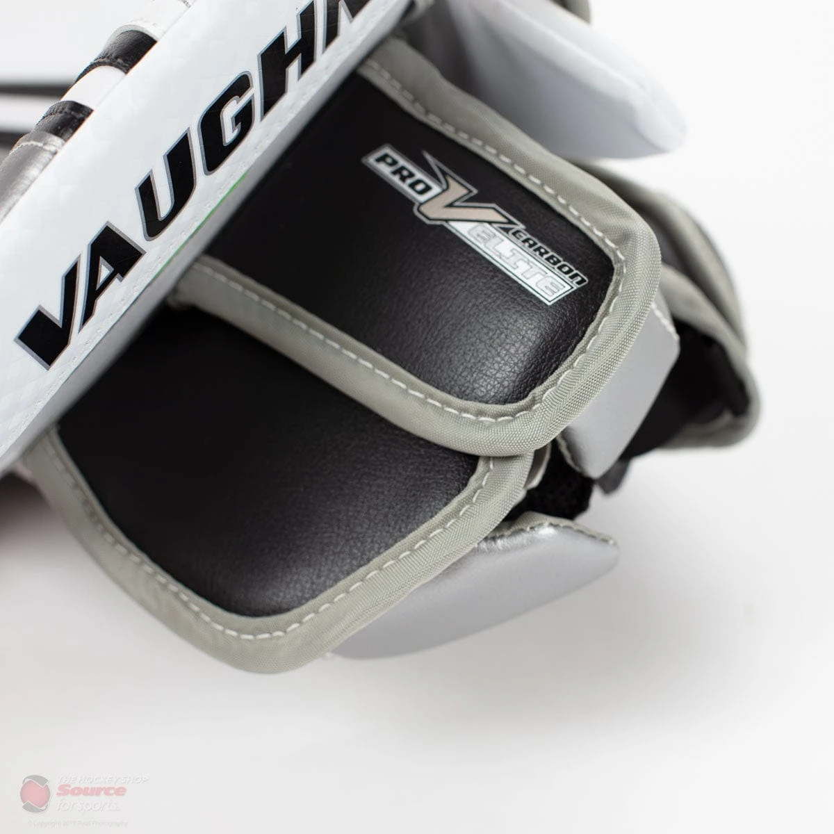 Vaughn Velocity Pro V Elite 2 Pro Carbon Senior Goalie Blocker 7 Vaughn Velocity Pro V Elite 2 Pro Carbon Senior Goalie Blocker - Image 7