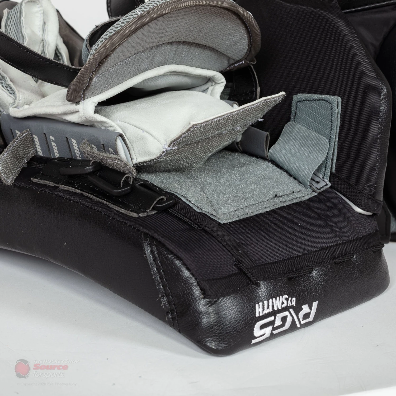 Warrior Ritual G5 Pro Senior Goalie Blocker 12 Warrior Ritual G5 Pro Senior Goalie Blocker - Image 12